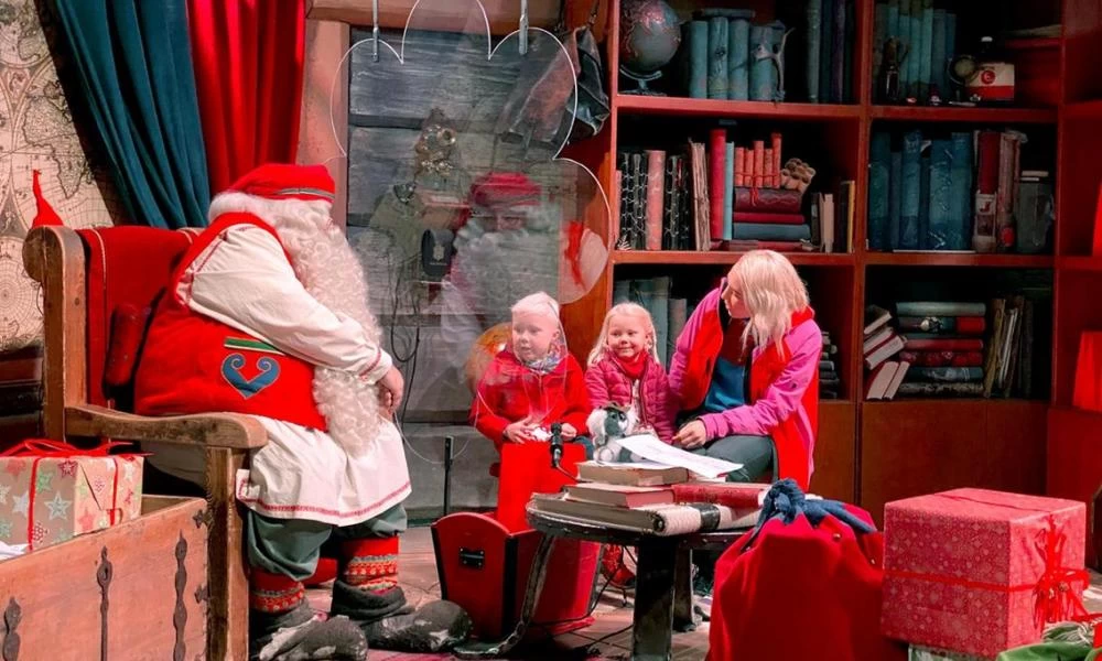 Η πανδημία φέρνει τα "ψηφιακά" Χριστούγεννα και τα ηλεκτρονικά κάλαντα